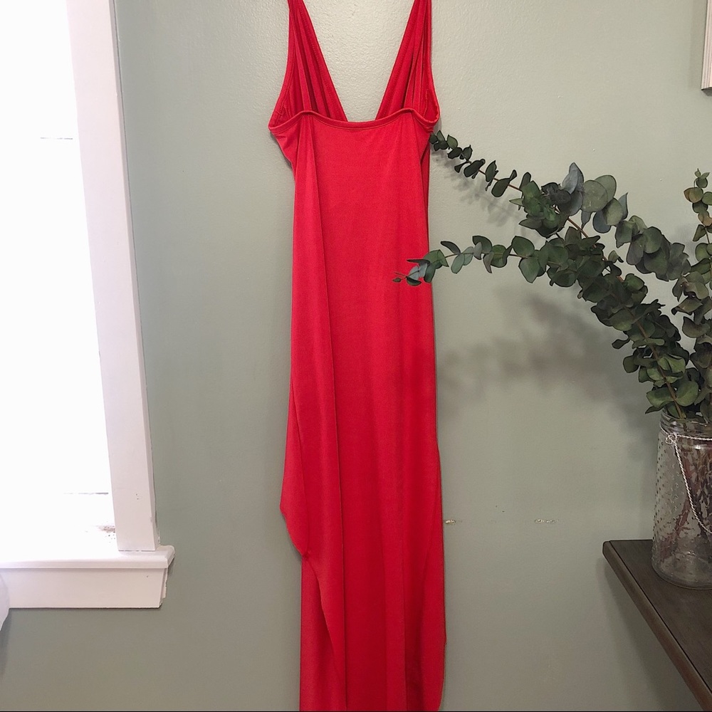 Red dress - Picture 6 of 8